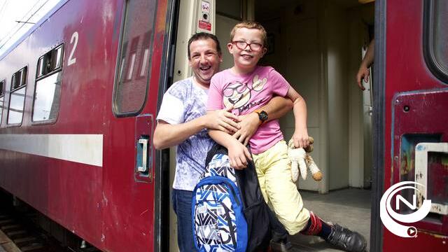 Staking NMBS mislukt, vader Marc en zoon Jeno genieten van wekelijks treinavontuur 