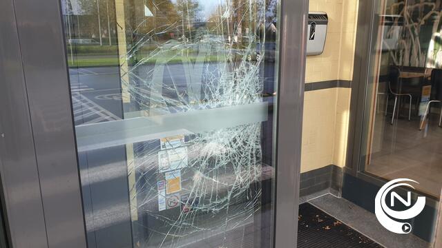 Zwaar vandalisme aan McDonald's Herentals : restaurant open 