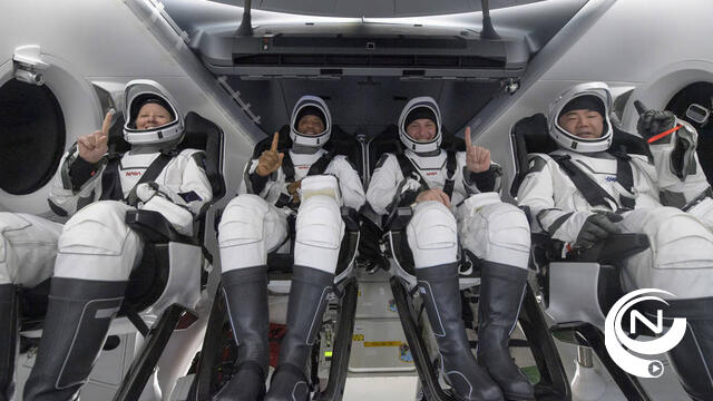 NASA JPL : 4 astronauten veilig en wel terug na eerste nachtelijke waterlanding uit de ruimte sinds de jaren 70