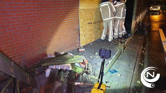 Vluchtende dronken brokkenpiloot knalt tegen garagemuur aan Weverspad Retie