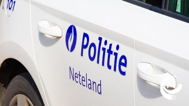 Auto over de kop in Herentals aan Hemeldonk Ringlaan : 1 lichtgewonde