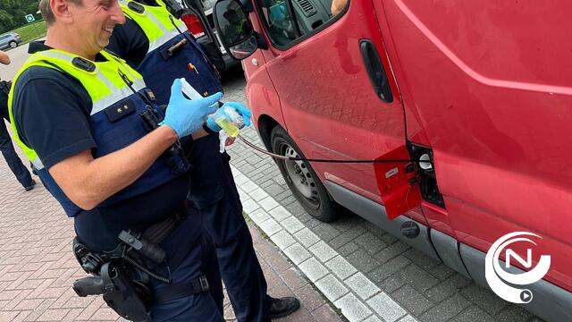 Politie Berlaar-Nijlen grote verkeersactie met Douane en VLABEL : 25 bestuurders betrapt 