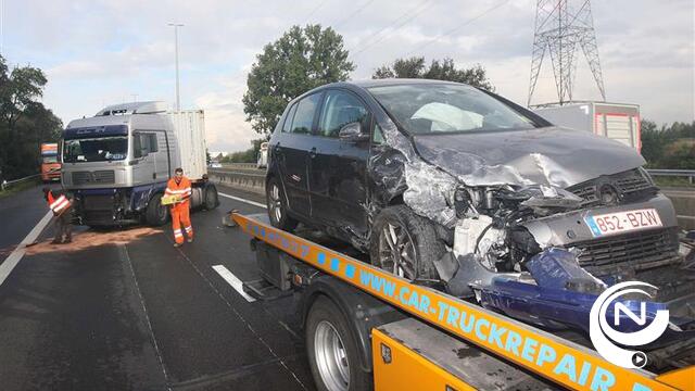 Ongeval op E313 : bestuurder personenwagen overgebracht naar AZ Herentals