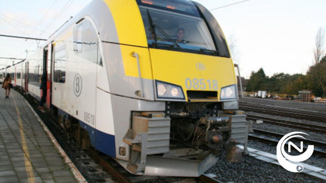 NMBS : trein in panne aan Lichtaartseweg blokkeert spoorverkeer regio Herentals 