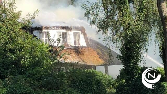 Uitslaande villabrand aan Turnhoutsebaan Mol