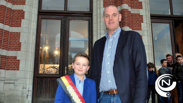 Nathan Nivelle (9) is nieuwe kinderburgemeester Westerlo 