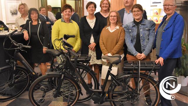 6 winnaars elektrische fietsen bij actie 'Samen loyaal voor lokaal' Westel