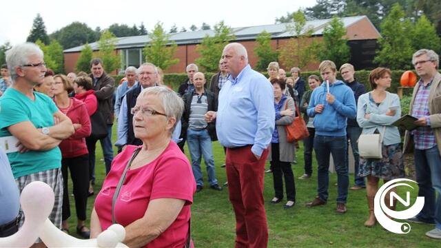 Wim Verrezen 25 jaar tuinarchitectuur :  succesvolle Open Bedrijvendag, 1.200 bezoekers