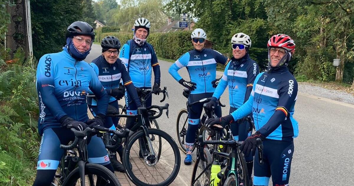 Fietsclub De kilo(M)eters bestaat 10 jaar.  Dat gaan de enthousiaste sportievelingen vieren met een stevig feestje nu zaterdag in 't Oud Zwembad in Noorderwijk.