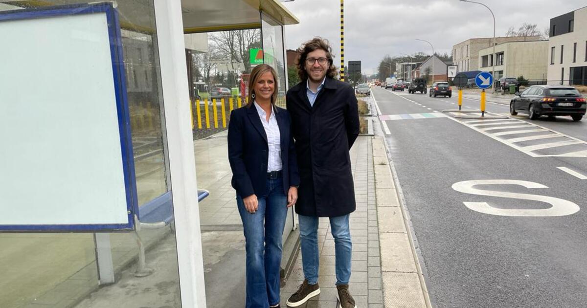 Marianne Verhaert, burgemeester van Grobbendonk en Victor De Groof, (Nijlen) schepen van mobiliteit, openbare werken,